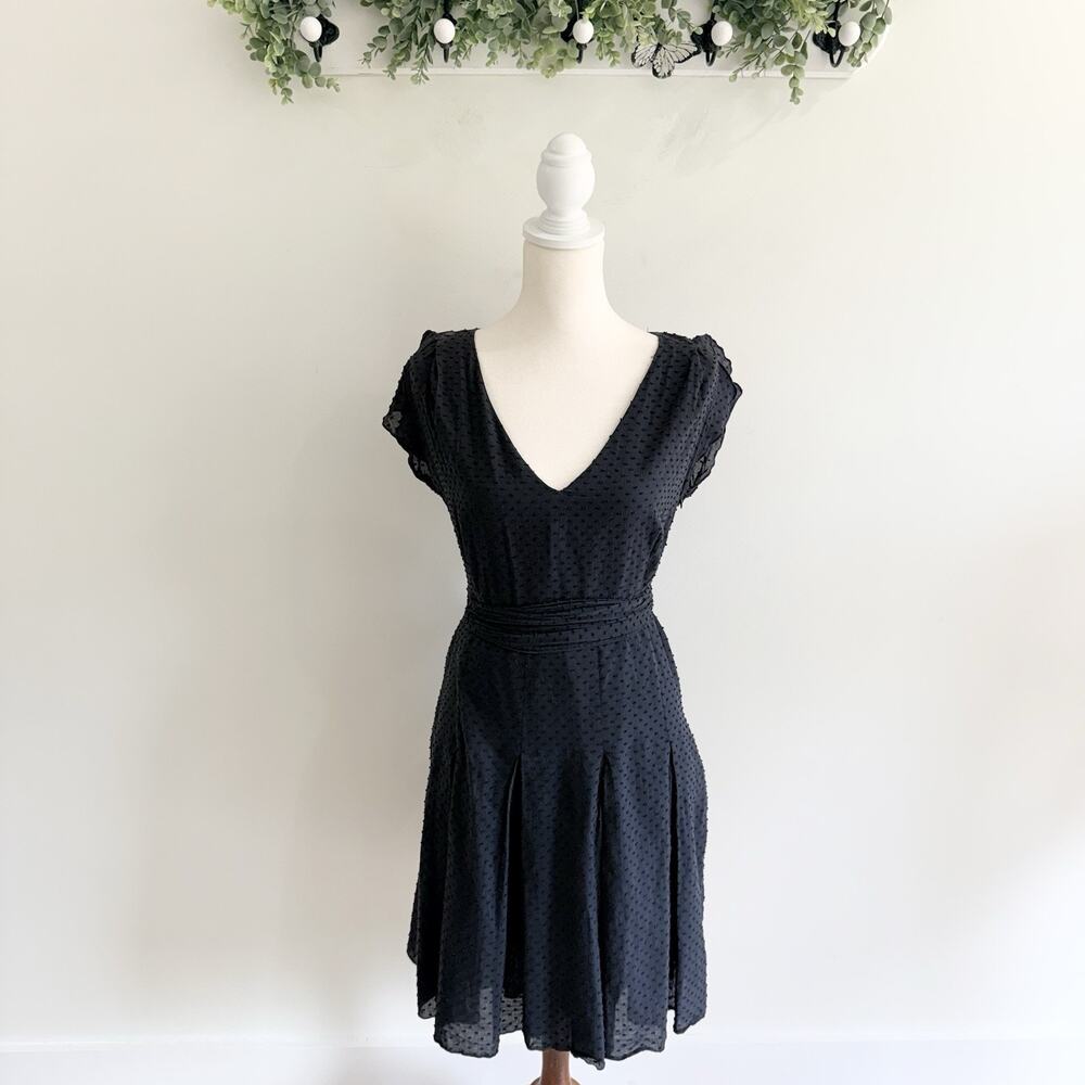Marimekko V Neck Mini Pleated Dress Navy Polka Dot Texture Tie Belt Size 6 C4886